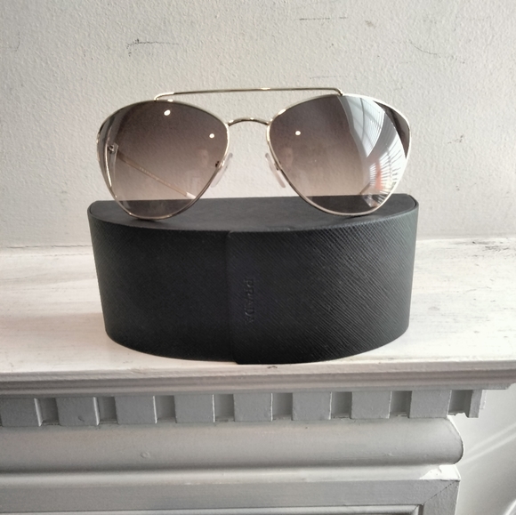 Prada Ultravox Sunglasses gold and ivory with case and cleaning cloth - Picture 4 of 10